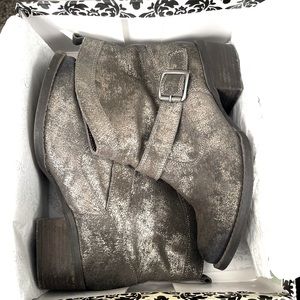 WOMEN’S NAUGHTY MONKEY BOOTS